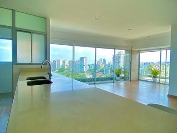 ¡Bajo de Precio! Venta de Moderno Dúplex en Barranco – Vista al Mar –