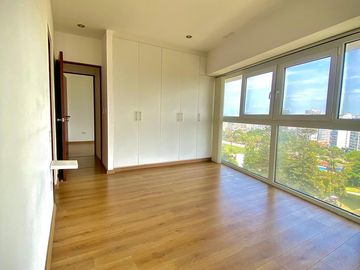 ¡Bajo de Precio! Venta de Moderno Dúplex en Barranco – Vista al Mar –