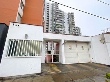 DEPARTAMENTO EN PROLOGANCION ARICA - CERCADO DE LIMA