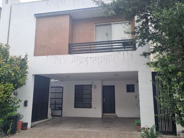 Casa en venta en Cumbres San Partricio Priv San Angela
