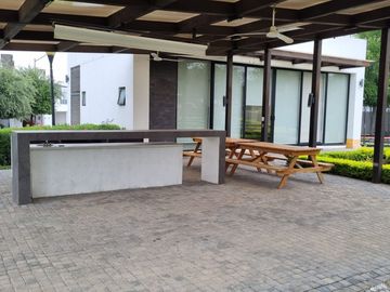 Casa en venta en Cumbres San Partricio Priv San Angela
