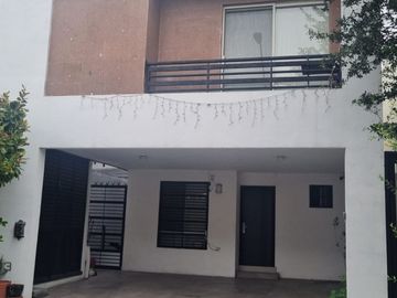 Casa en venta en Cumbres San Partricio Priv San Angela