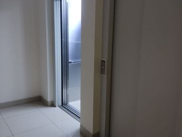 ¡Vendo Espacioso Depa 2 Dorm! 79 m² - Miraflores