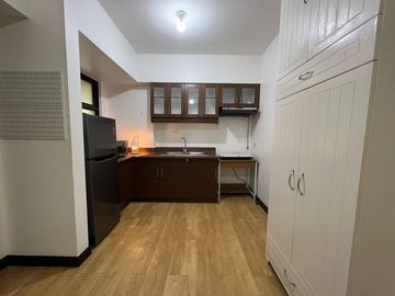 For Sale: 1-Bedroom Unit in Royal Palm Residences