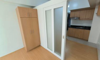 1 Bedroom rent to own condo for sale in chino roces makati near greenbelt and ayala