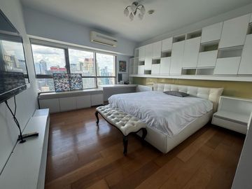 FOR SALE! 123 sqm Furnished 2 Bedroom at The Residences at Greenbelt- San Lorenzo