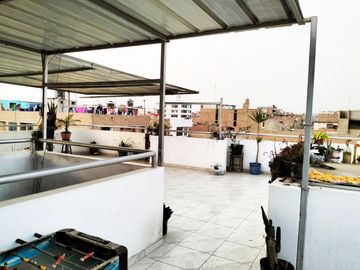 VENTA DE CASA EN ESQUINA  EN URB TRES HORIZONTES  SAN MARTIN DE PORRES