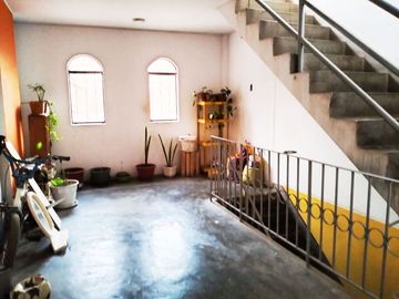 VENTA DE CASA EN ESQUINA  EN URB TRES HORIZONTES  SAN MARTIN DE PORRES