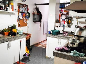 VENTA DE CASA EN ESQUINA  EN URB TRES HORIZONTES  SAN MARTIN DE PORRES