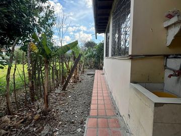 Amplia propiedad en venta en Malacatos
