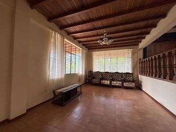 Amplia propiedad en venta en Malacatos