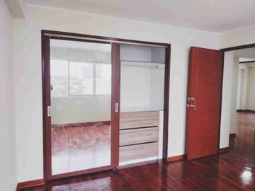 SE VENDE DEPARTAMENTO EN EL DISTRITO DE MIRAFLORES