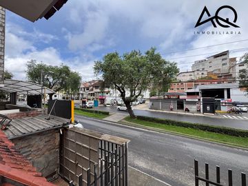 Casa comercial en venta en Av. Pío Jaramillo