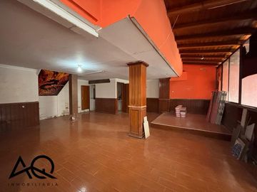 Casa comercial en venta en Av. Pío Jaramillo