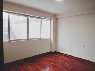 SE VENDE DEPARTAMENTO EN EL DISTRITO DE MIRAFLORES
