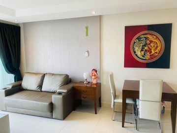 Partial Sea View condo for sale with Hot price at Phratumnak