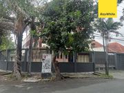 Rumah Dijalan Jaksa Agung Suprapto Surabaya