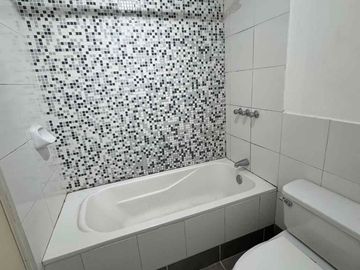 Venta de departamento en Condominio, las Lomas de la Molina!!!  us$ 145,000