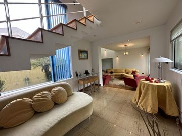 Casa Indepedniente en venta Urb El Condado 410 mtrs2 con amplios jardines Segunda Etapa