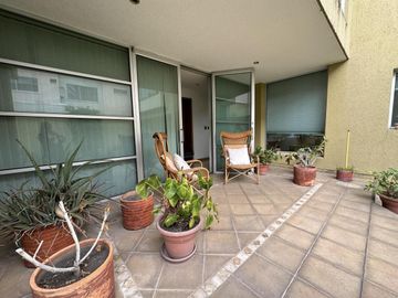 Casa Indepedniente en venta Urb El Condado 410 mtrs2 con amplios jardines Segunda Etapa