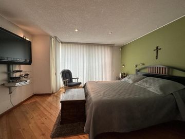 Casa Indepedniente en venta Urb El Condado 410 mtrs2 con amplios jardines Segunda Etapa