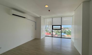FR/FS Meridian by Avenir Condo Home-Office 30sqm Parking Furnished East