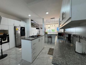 casa de venta en manta zona sur G/R