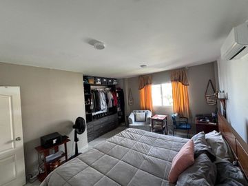 casa de venta en manta zona sur G/R