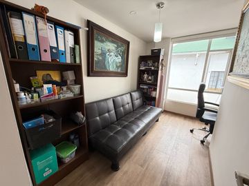 Departamento en Venta (2 Dormitorios.) - 90 m² - La Primavera - Cumbaya