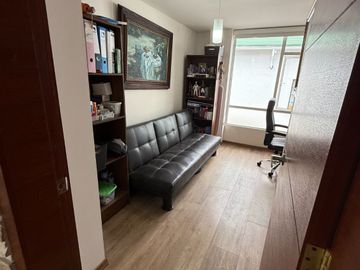 Departamento en Venta (2 Dormitorios.) - 90 m² - La Primavera - Cumbaya