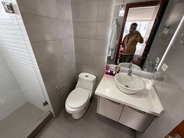 Departamento en Venta (2 Dormitorios.) - 90 m² - La Primavera - Cumbaya