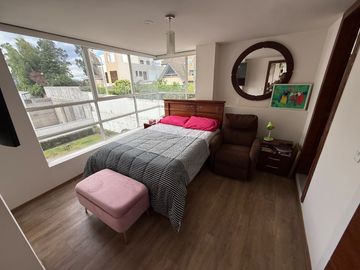 Departamento en Venta (2 Dormitorios.) - 90 m² - La Primavera - Cumbaya