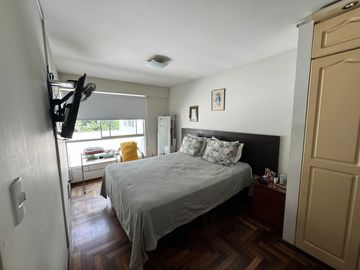 DUPLEX EN VENTA US$ 285,000, CALLE 5 2XX, SAN BORJA