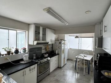 DUPLEX EN VENTA US$ 285,000, CALLE 5 2XX, SAN BORJA