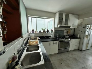 DUPLEX EN VENTA US$ 285,000, CALLE 5 2XX, SAN BORJA