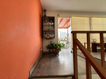 DUPLEX EN VENTA US$ 285,000, CALLE 5 2XX, SAN BORJA