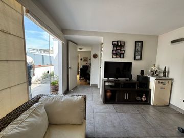 DUPLEX EN VENTA US$ 285,000, CALLE 5 2XX, SAN BORJA