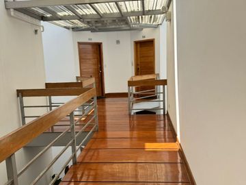 DUPLEX EN VENTA US$ 285,000, CALLE 5 2XX, SAN BORJA