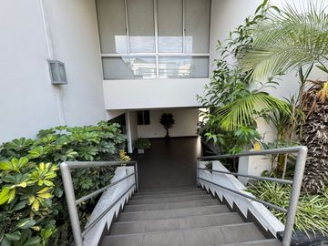 DUPLEX EN VENTA US$ 285,000, CALLE 5 2XX, SAN BORJA