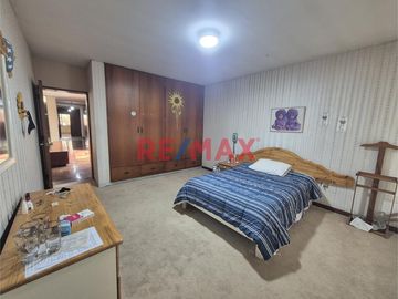 Vendo Casa Como Terreno – 2,337 M² En Residencial Monterrico