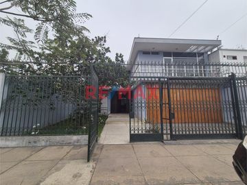 En Venta Casa En Jr. Tintoretto San Borja 276 M2