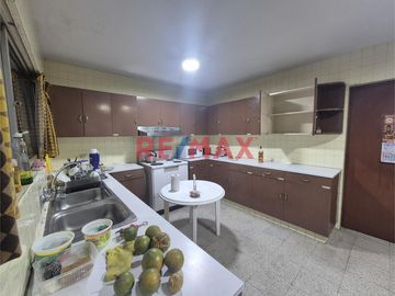 En Venta Casa En Jr. Tintoretto San Borja 276 M2