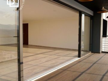 Departamento en venta con excelentes acabados en Grand Viure, Zona Esmeraldax