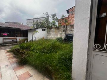 amplia casa en venta con terreno en venta cerca del centro de cuenca san Blas cerca de la calle larga