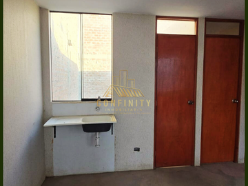 SE VENDE CASA DE 1 PISO DE 75M2 EN URB. SOL DE ICA DE LOS PORTALES - II ETAPA