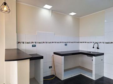 ¡VENTA OCASIÓN DEPARTAMENTO A MEDIA CUADRA DE PARQUE EN URB. LA TRINIDAD!