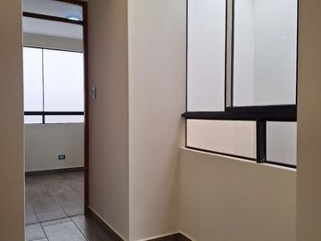 ¡VENTA OCASIÓN DEPARTAMENTO A MEDIA CUADRA DE PARQUE EN URB. LA TRINIDAD!
