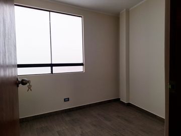 ¡VENTA OCASIÓN DEPARTAMENTO A MEDIA CUADRA DE PARQUE EN URB. LA TRINIDAD!