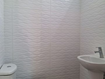 ¡VENTA OCASIÓN DEPARTAMENTO A MEDIA CUADRA DE PARQUE EN URB. LA TRINIDAD!