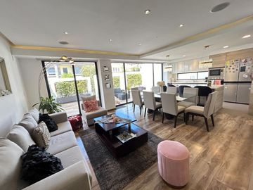 Venta Departamento Urbanización El Condado Jardín
